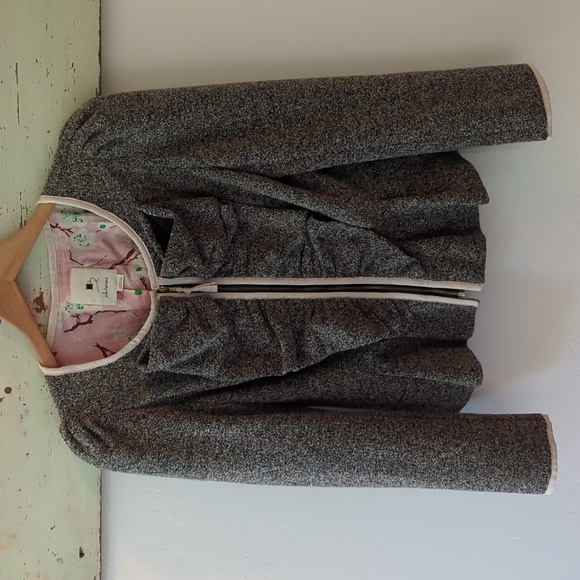 ANTHRO I Gray Boucle Ruffle Front Zip-Up Blazer Jacket by Elevenses, 6 - Picture 14 of 15